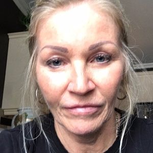 Meet your Posher, Marie